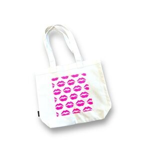 🖤 New🖤 BLOOMINGDALES Pink Lips Canvas Tote Bag